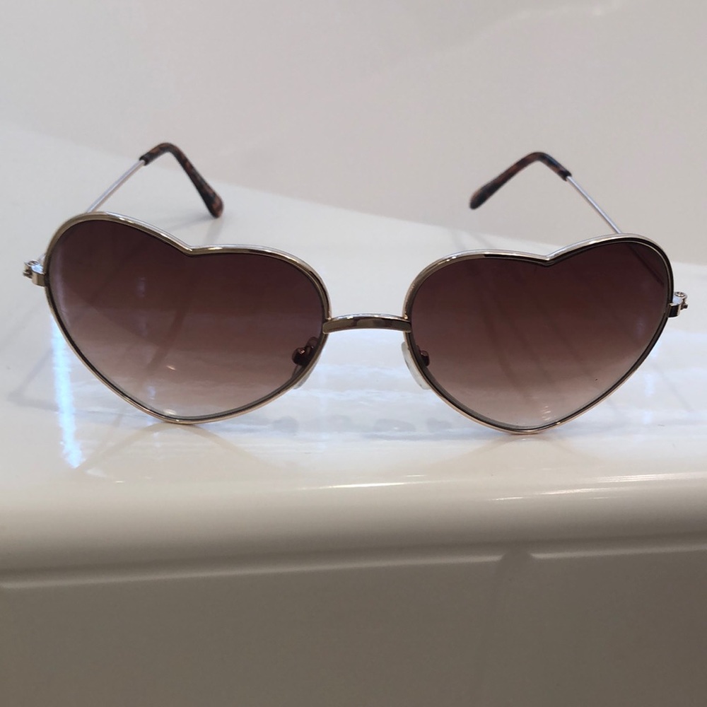 Heart shapes sunglasses